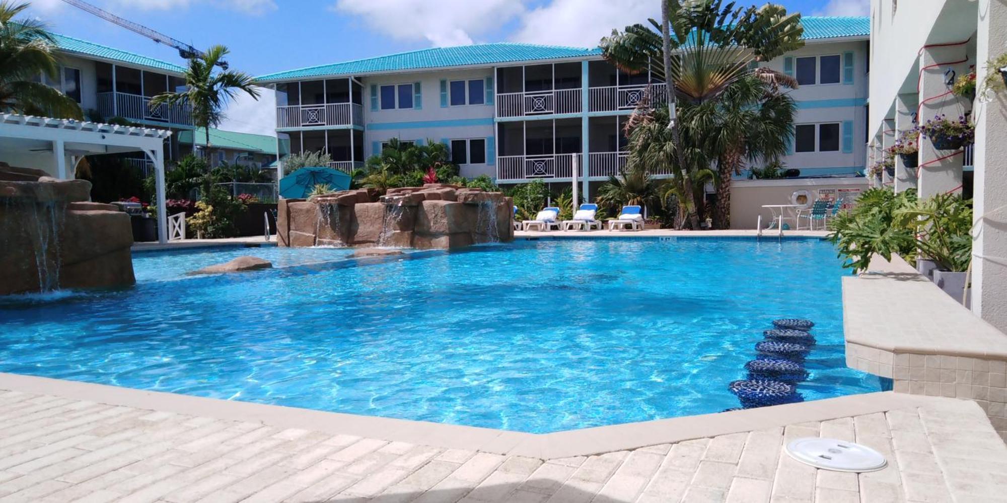 Seven Mile Beach Resort George Town Kültér fotó