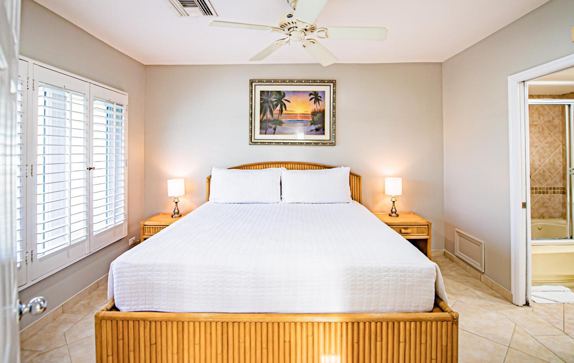 Seven Mile Beach Resort George Town Kültér fotó