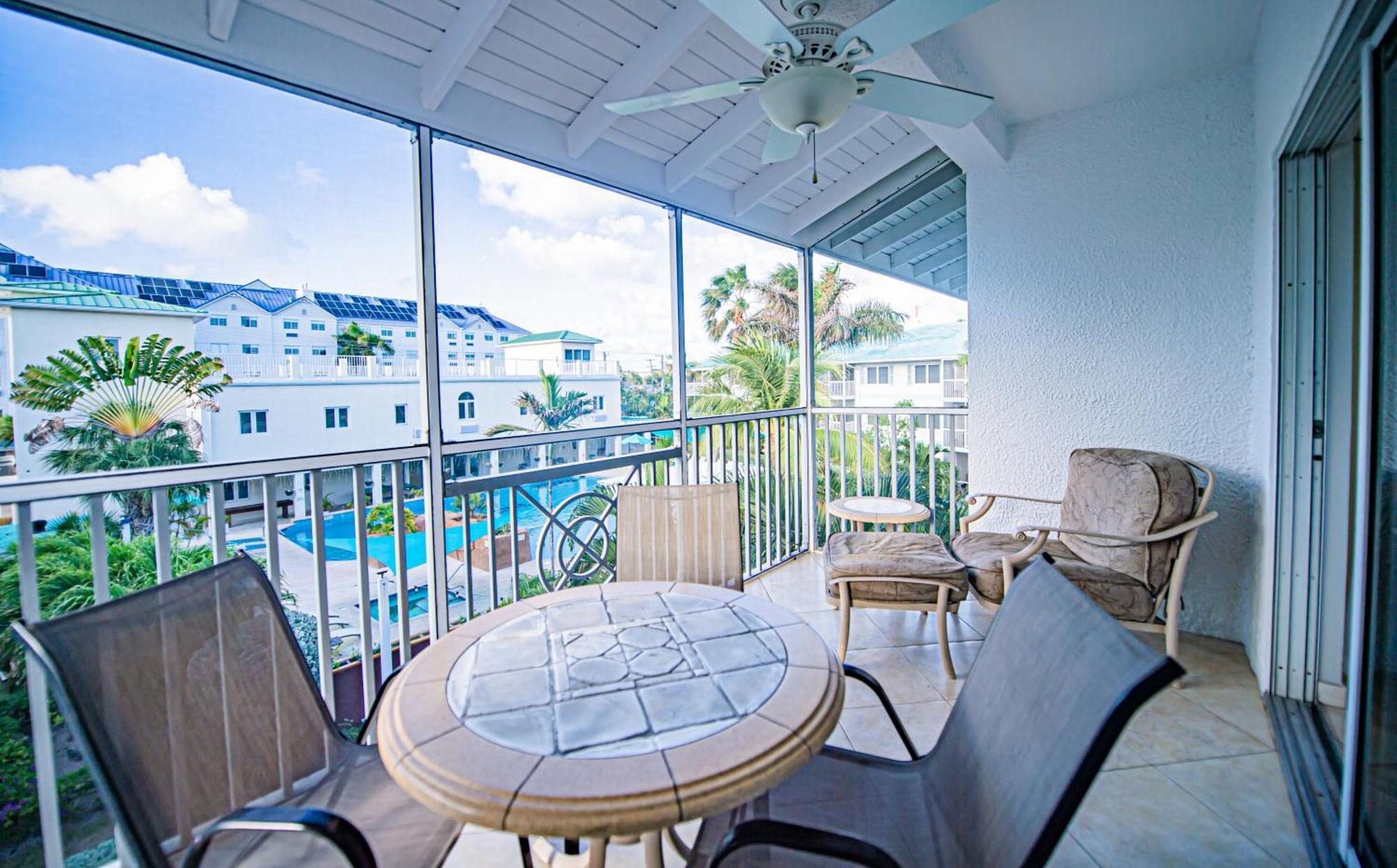 Seven Mile Beach Resort George Town Kültér fotó