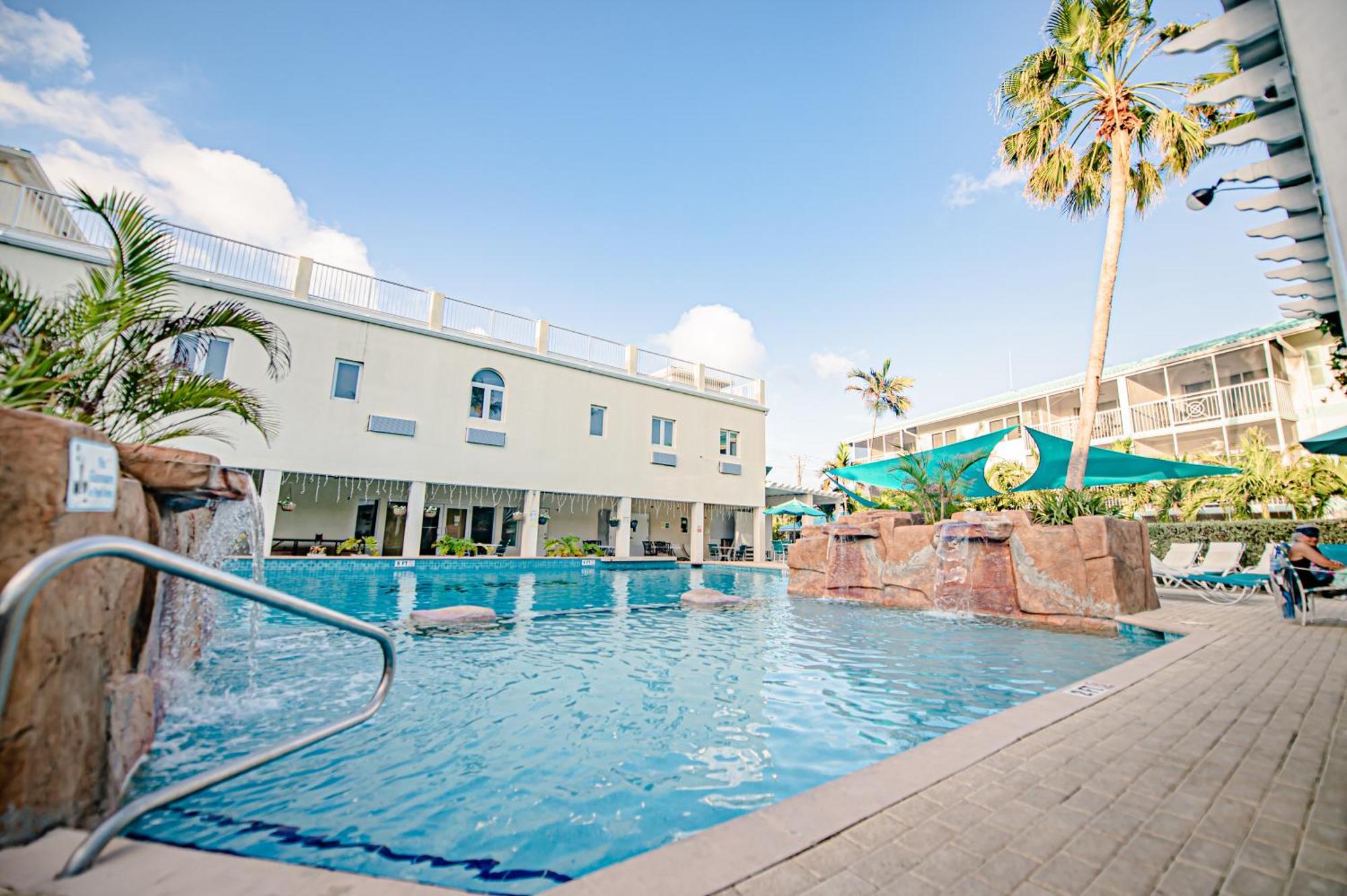 Seven Mile Beach Resort George Town Kültér fotó