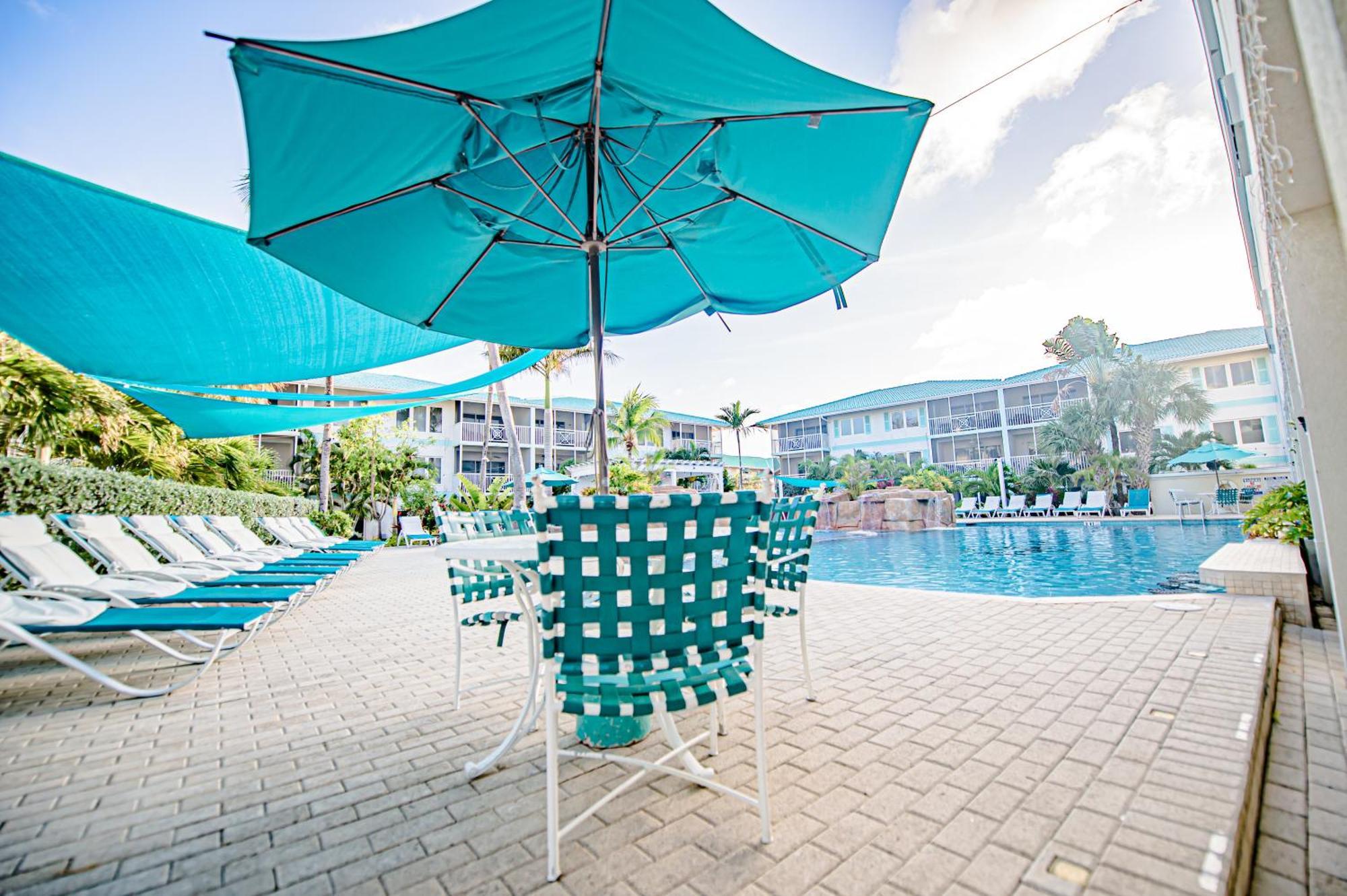 Seven Mile Beach Resort George Town Kültér fotó