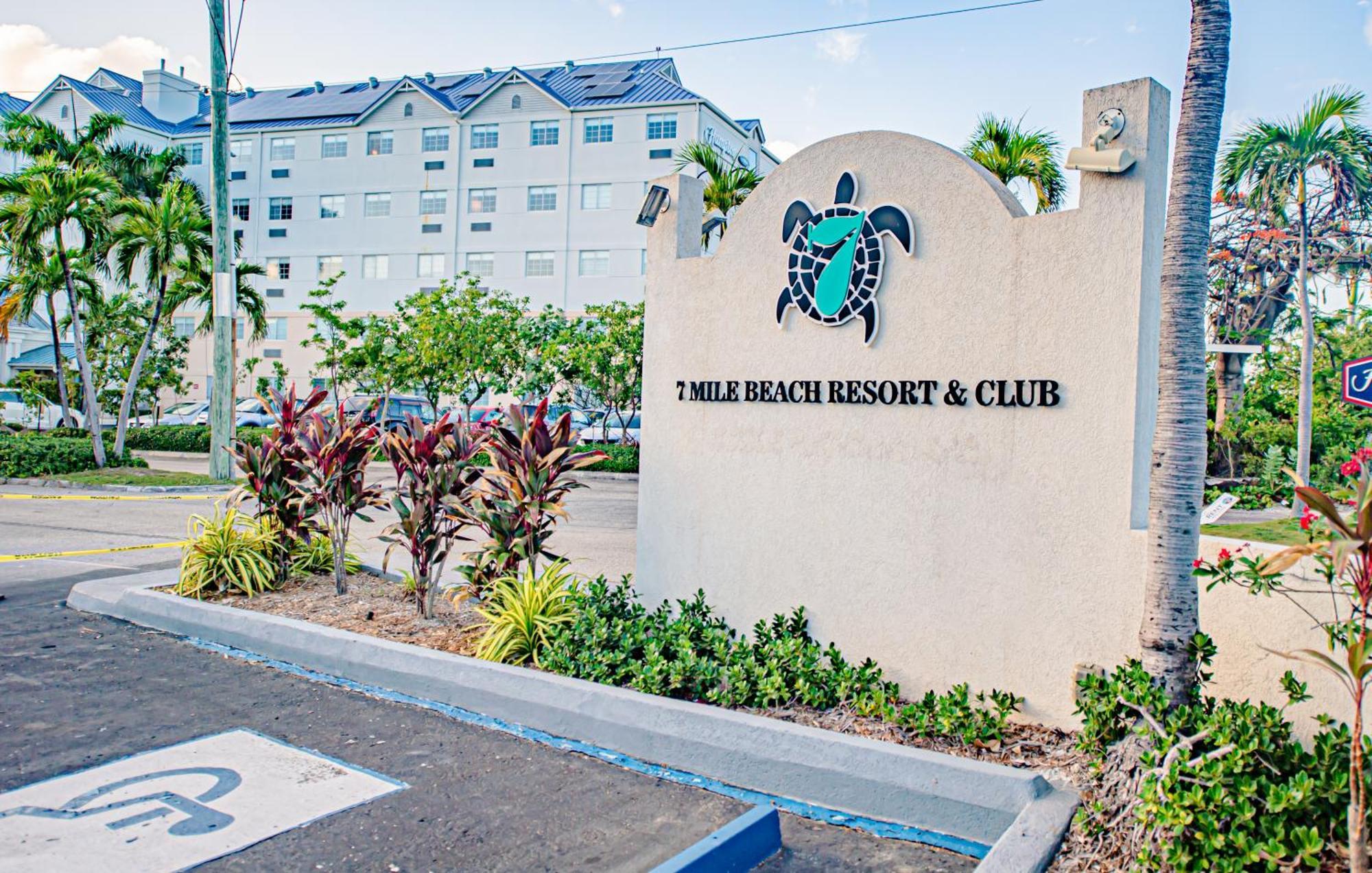 Seven Mile Beach Resort George Town Kültér fotó