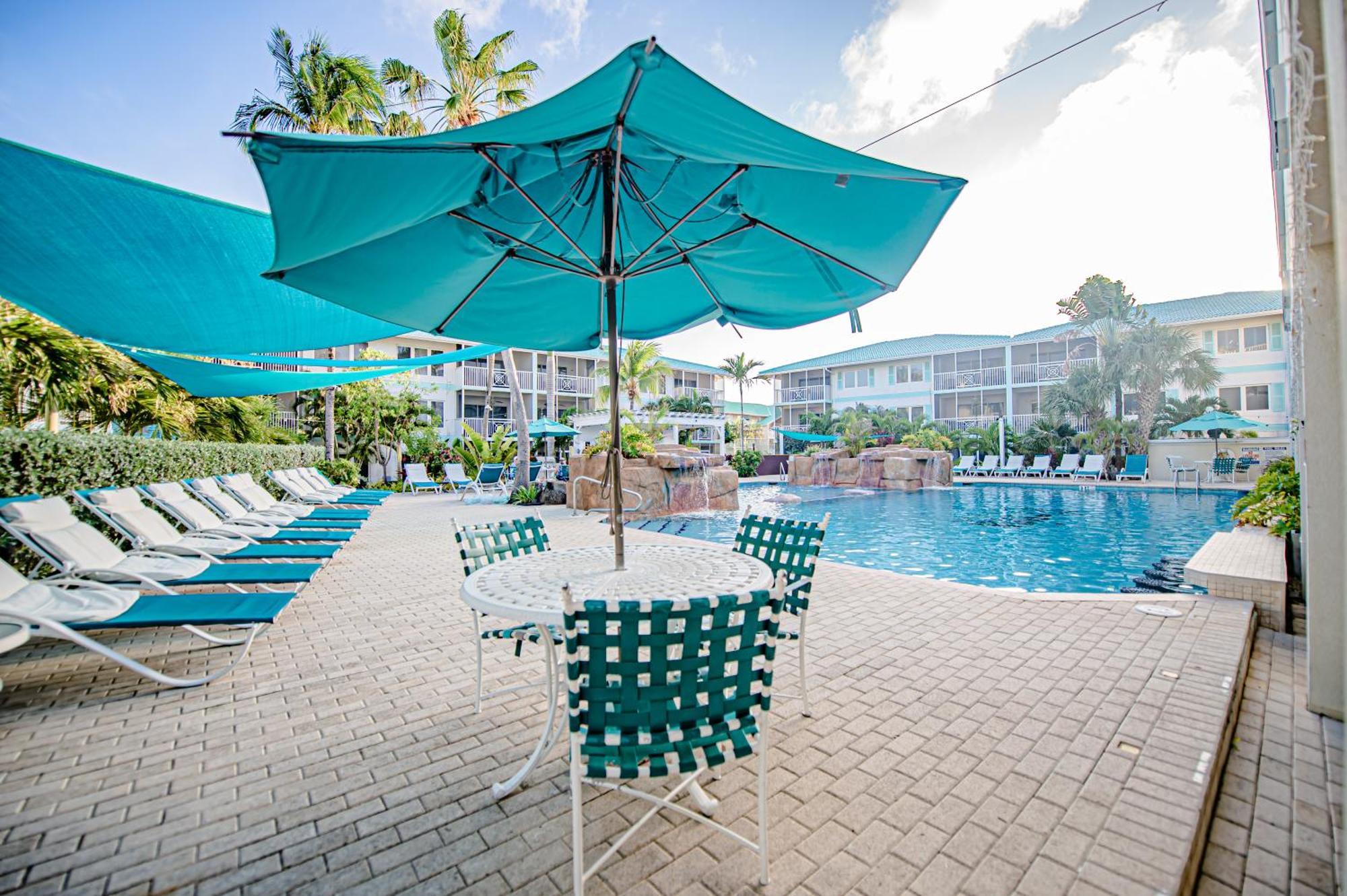 Seven Mile Beach Resort George Town Kültér fotó