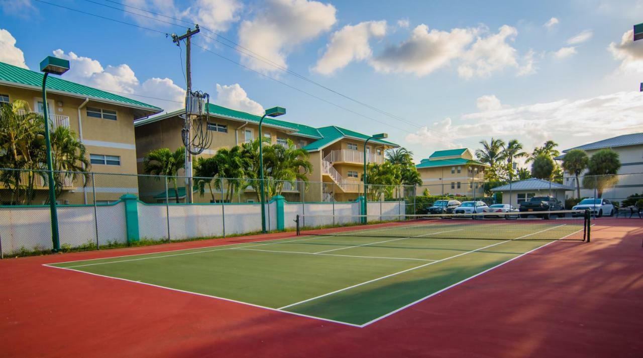 Seven Mile Beach Resort George Town Kültér fotó