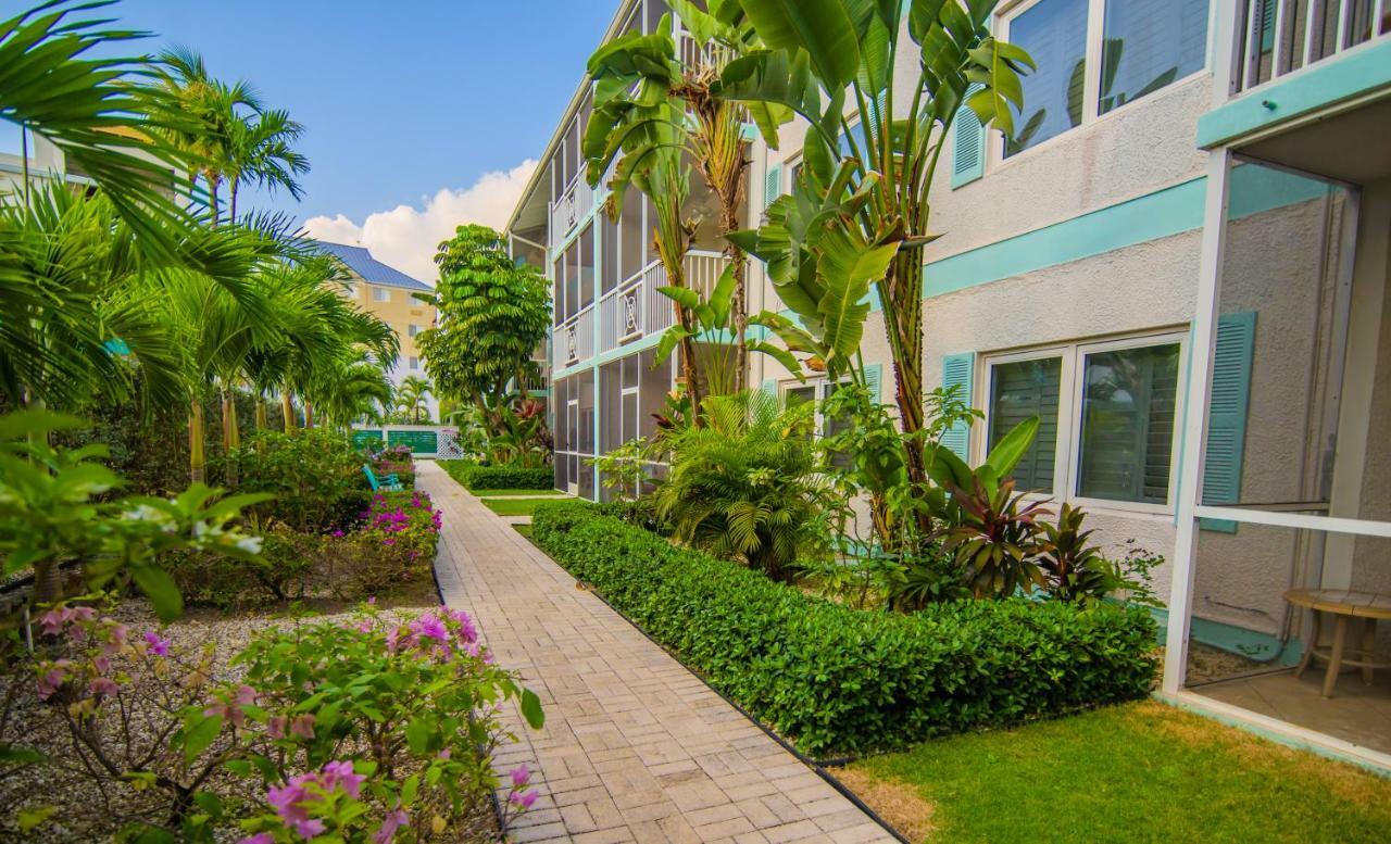 Seven Mile Beach Resort George Town Kültér fotó
