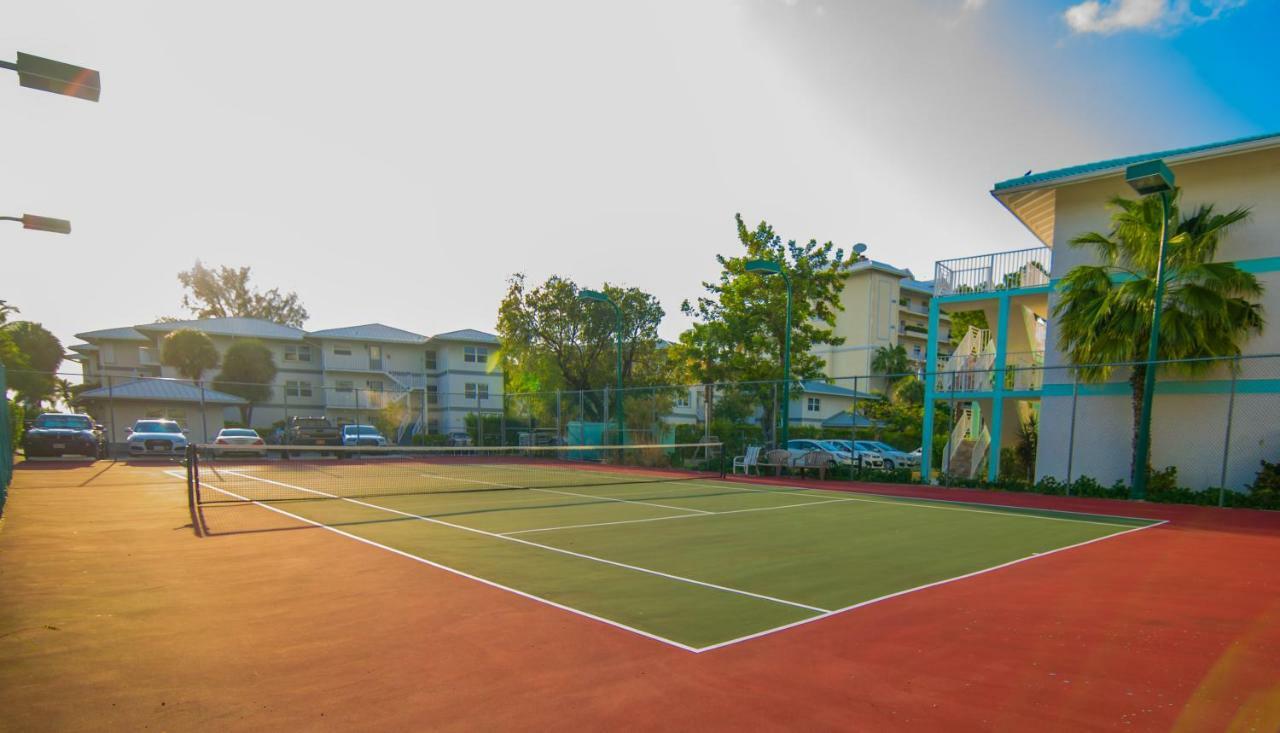 Seven Mile Beach Resort George Town Kültér fotó